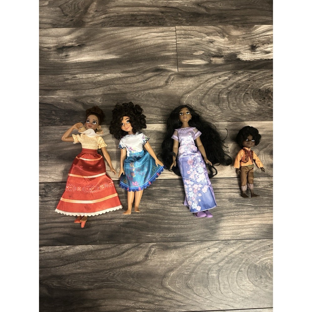 Disney Encanto Dolls Set Exclusive 4‎ Bundle Pack Fashion Doll